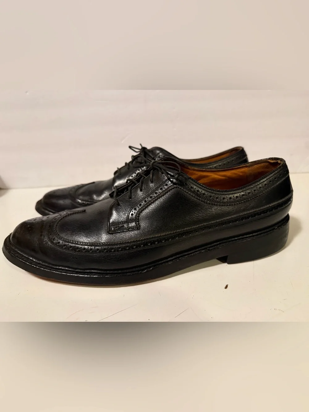 VTG 1967 Florsheim Imperial  Black Long Wing Wingtips 12 B Cat’s Paw Heels .